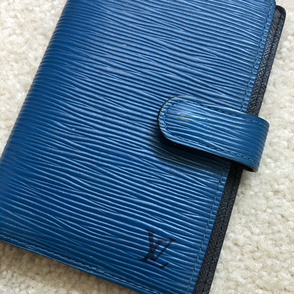 💯authentic louis vuitton epi blue pm agenda